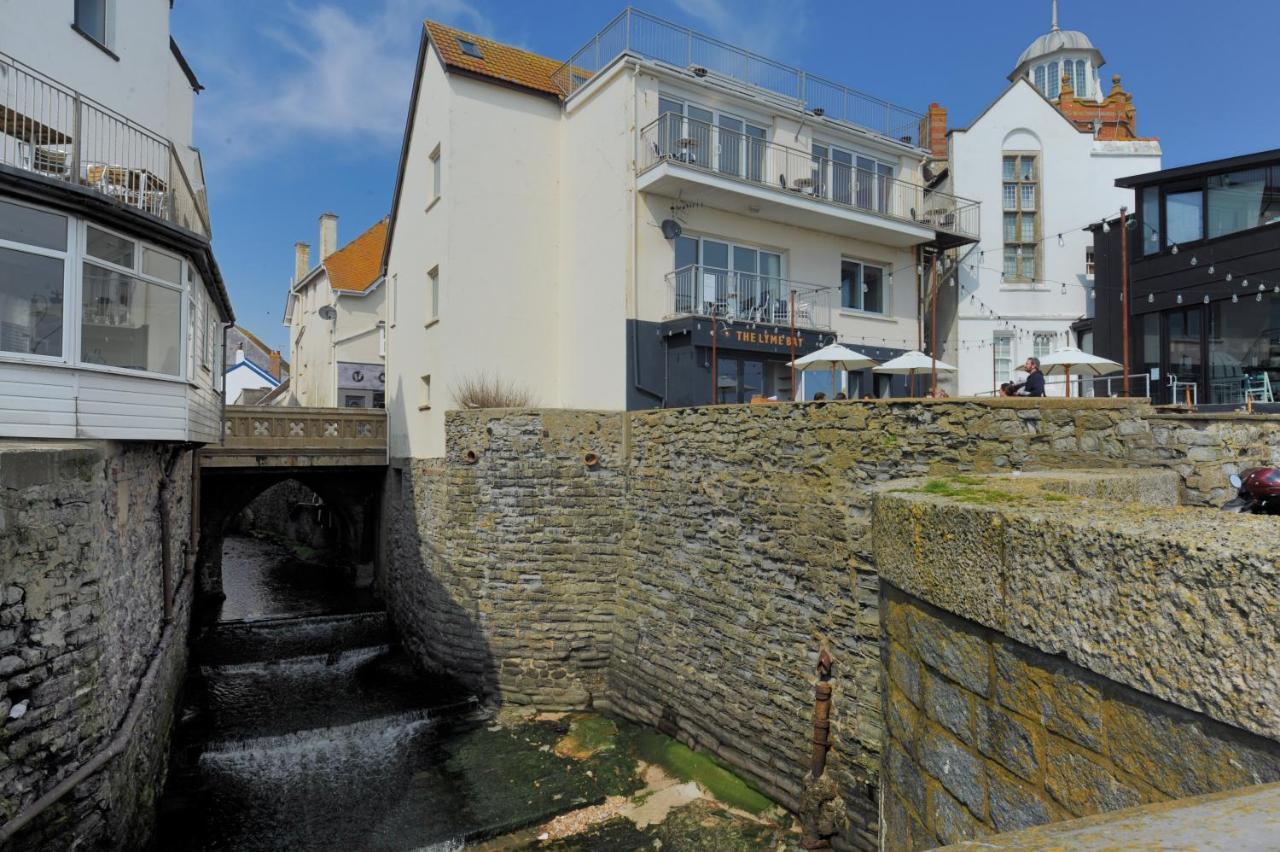 Watersmeet Apartment Лайм Риджис Екстериор снимка