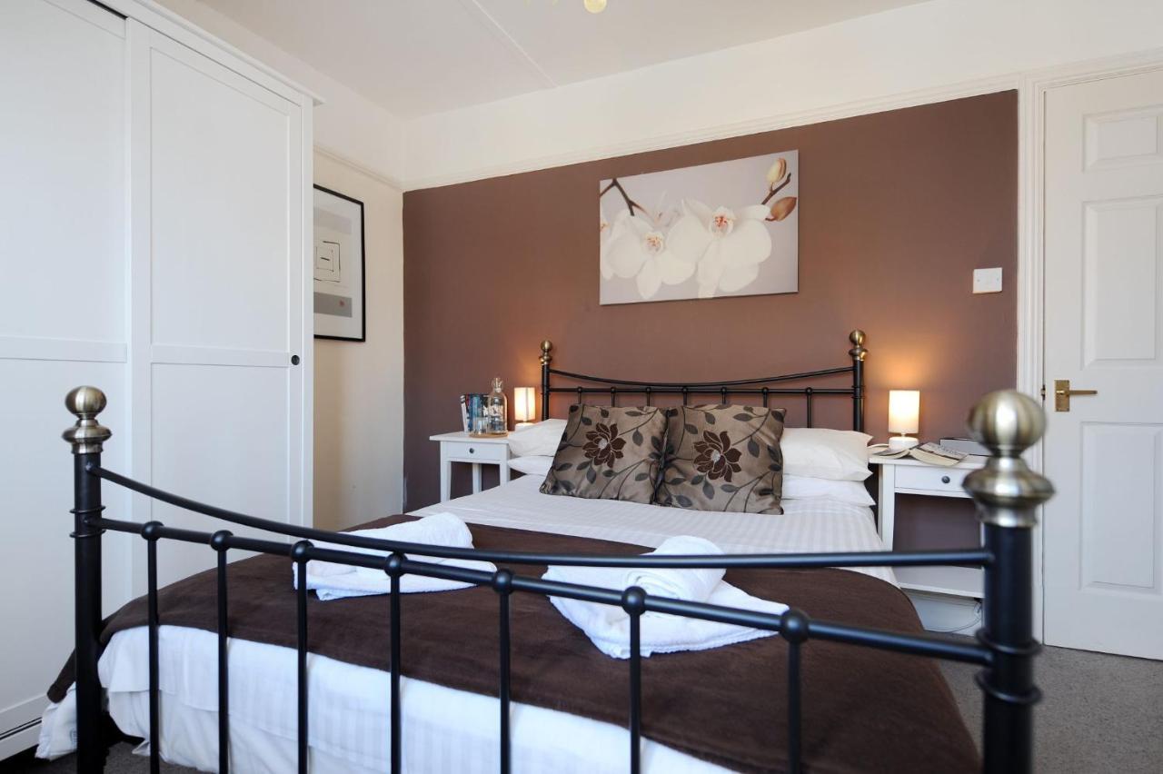 Watersmeet Apartment Лайм Риджис Екстериор снимка
