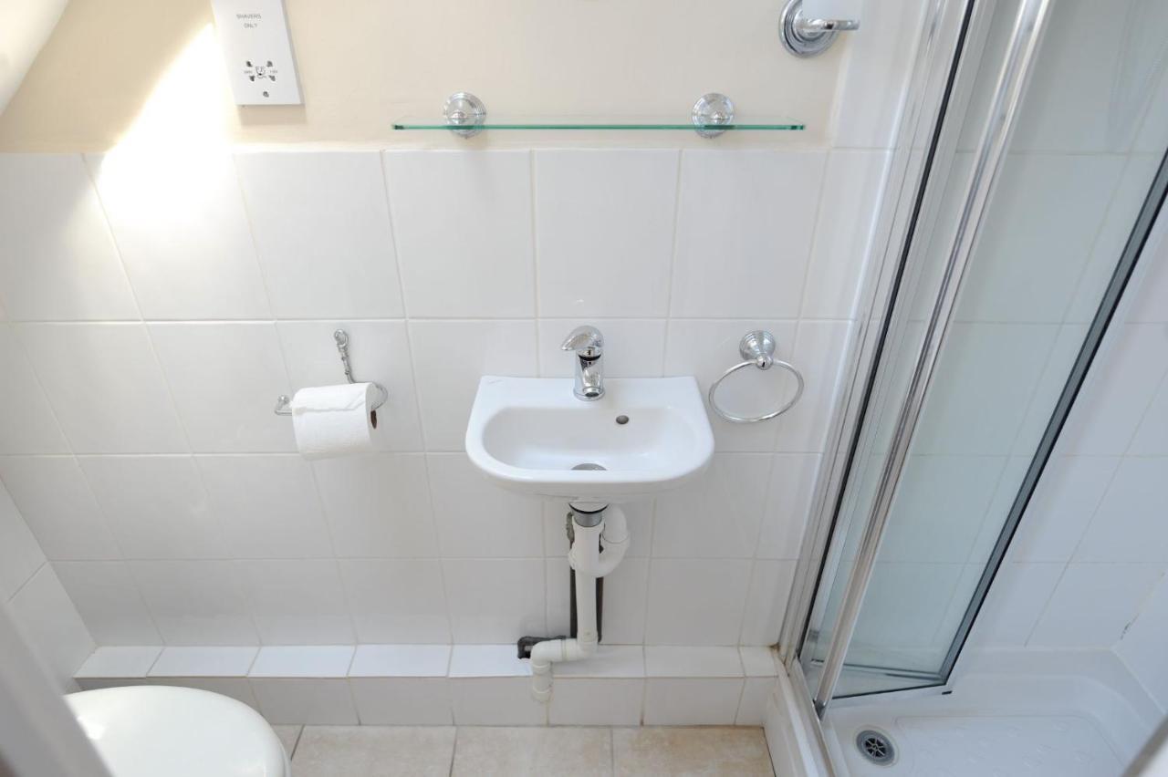 Watersmeet Apartment Лайм Риджис Екстериор снимка